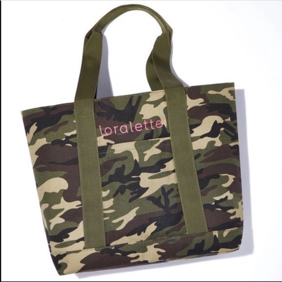lorrette Handbags - ❤️ brand new camo tote with tags on❤️